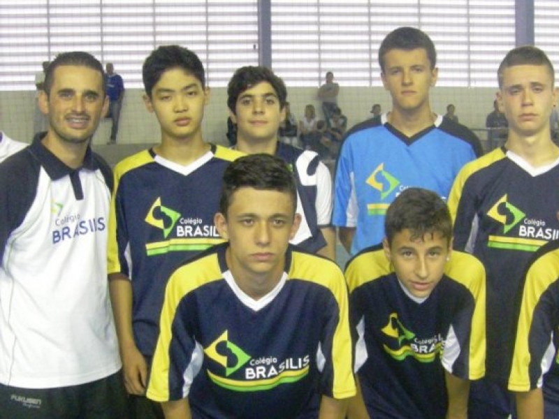 Jogos: Colégio Brasilis é vice-campeão no Futsal