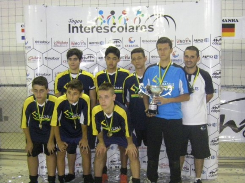Jogos: Colégio Brasilis é vice-campeão no Futsal